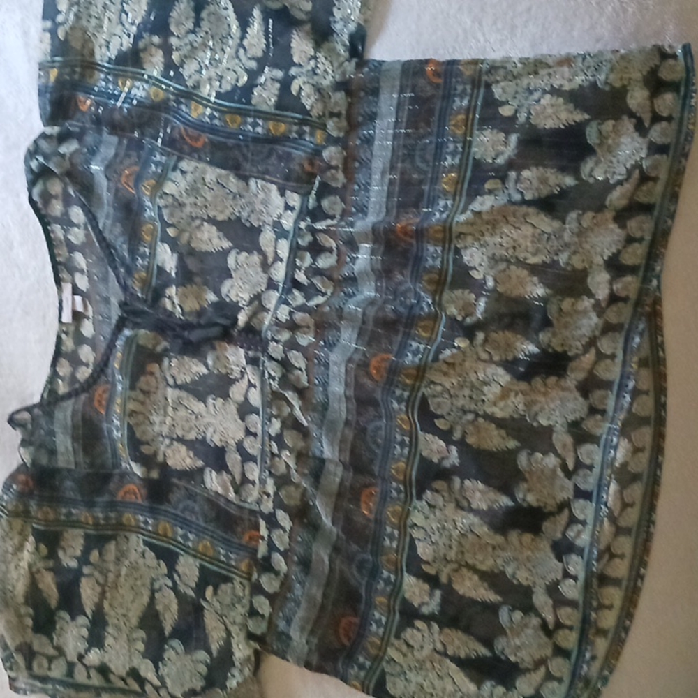 Beautiful sheer blouse!